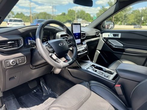 Used 2022 Ford Explorer ST w/ Equipment Group 401A image 15