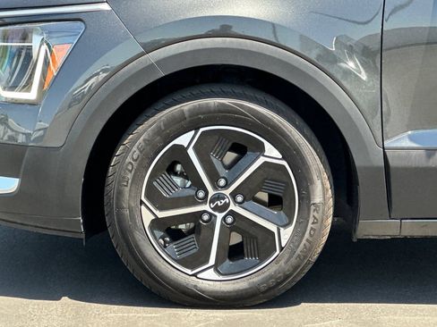Used 2023 Kia Niro EX FWD image 36