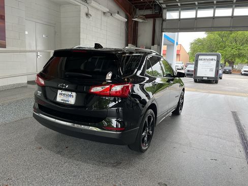 Used 2021 Chevrolet Equinox Premier w/ Redline Edition FWD image 11