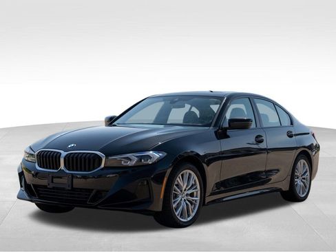 Used 2023 BMW 330i xDrive 330i xDrive w/ Premium Package image 3