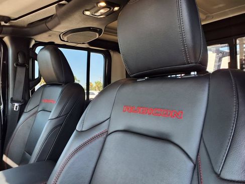 Used 2022 Jeep Gladiator Rubicon w/ Trailer Tow Package AWD/4WD image 18