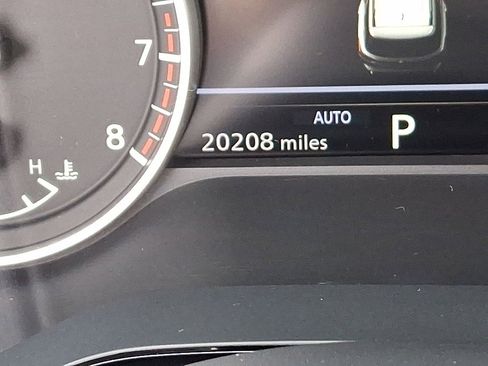 Used 2024 Nissan Pathfinder SL w/ SL Premium Package image 13