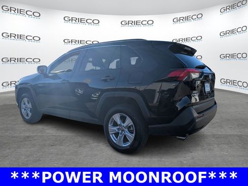 Used 2019 Toyota RAV4 XLE image 5
