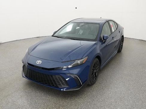 New 2026 Toyota Camry SE image 5
