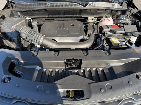 New 2025 Chevrolet Blazer LT w/ Midnight/Sport Edition image 20