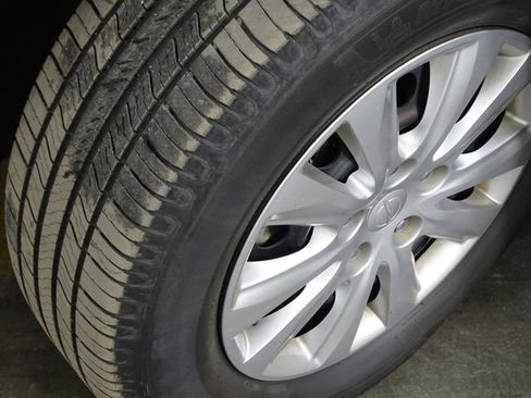 Used 2021 Chrysler Voyager L FWD image 41