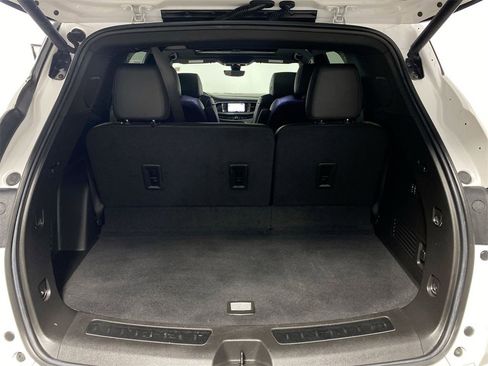 Used 2022 Buick Enclave Avenir w/ Avenir Technology Package image 25