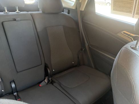 Used 2025 Kia Sportage LX FWD image 36