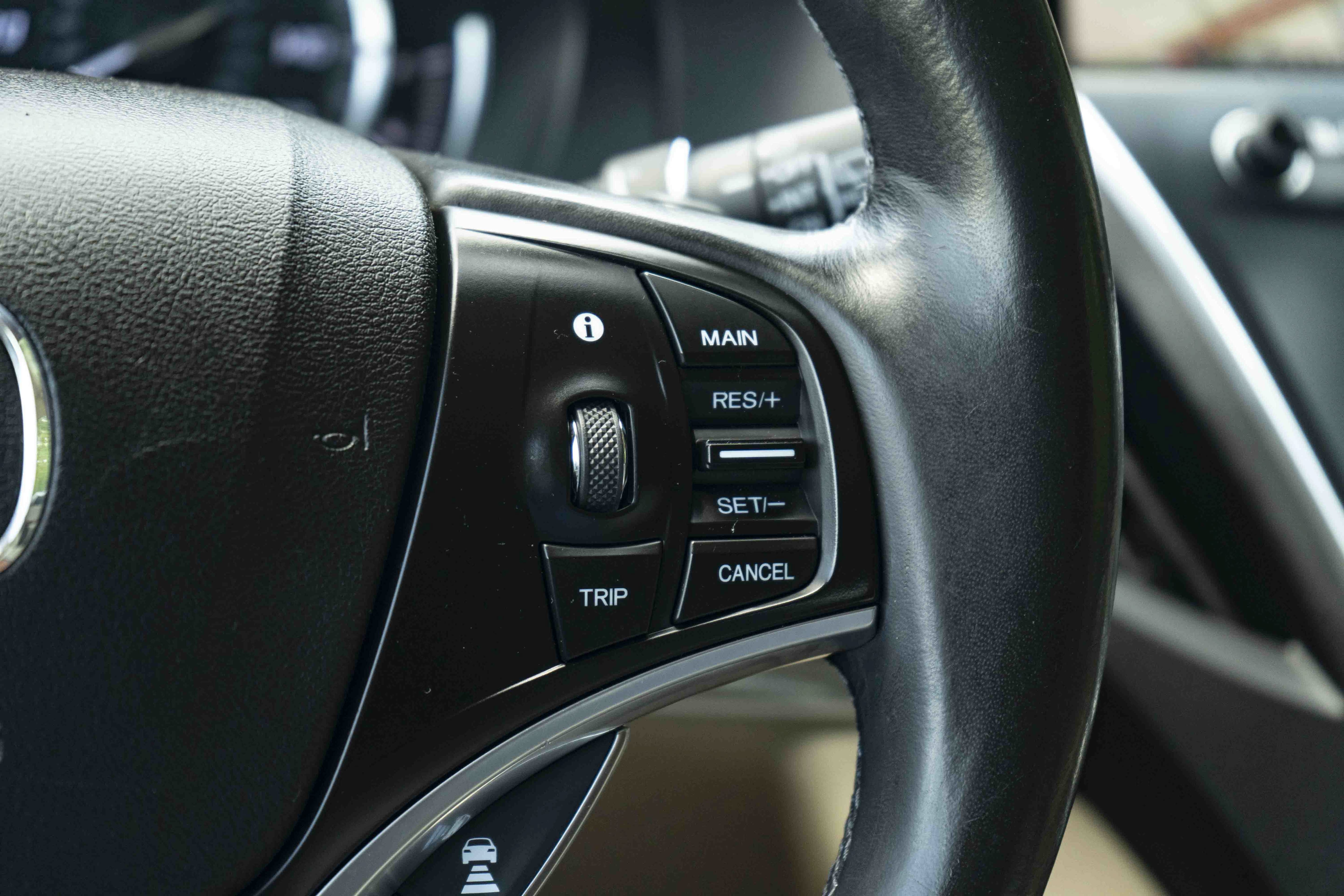 Used 2018 Acura MDX w/ Advance Package FWD image 21
