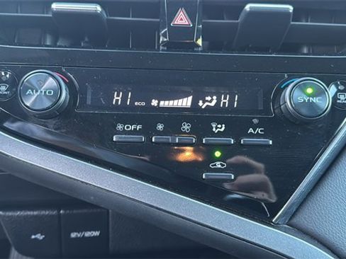 Used 2024 Toyota Camry LE image 18