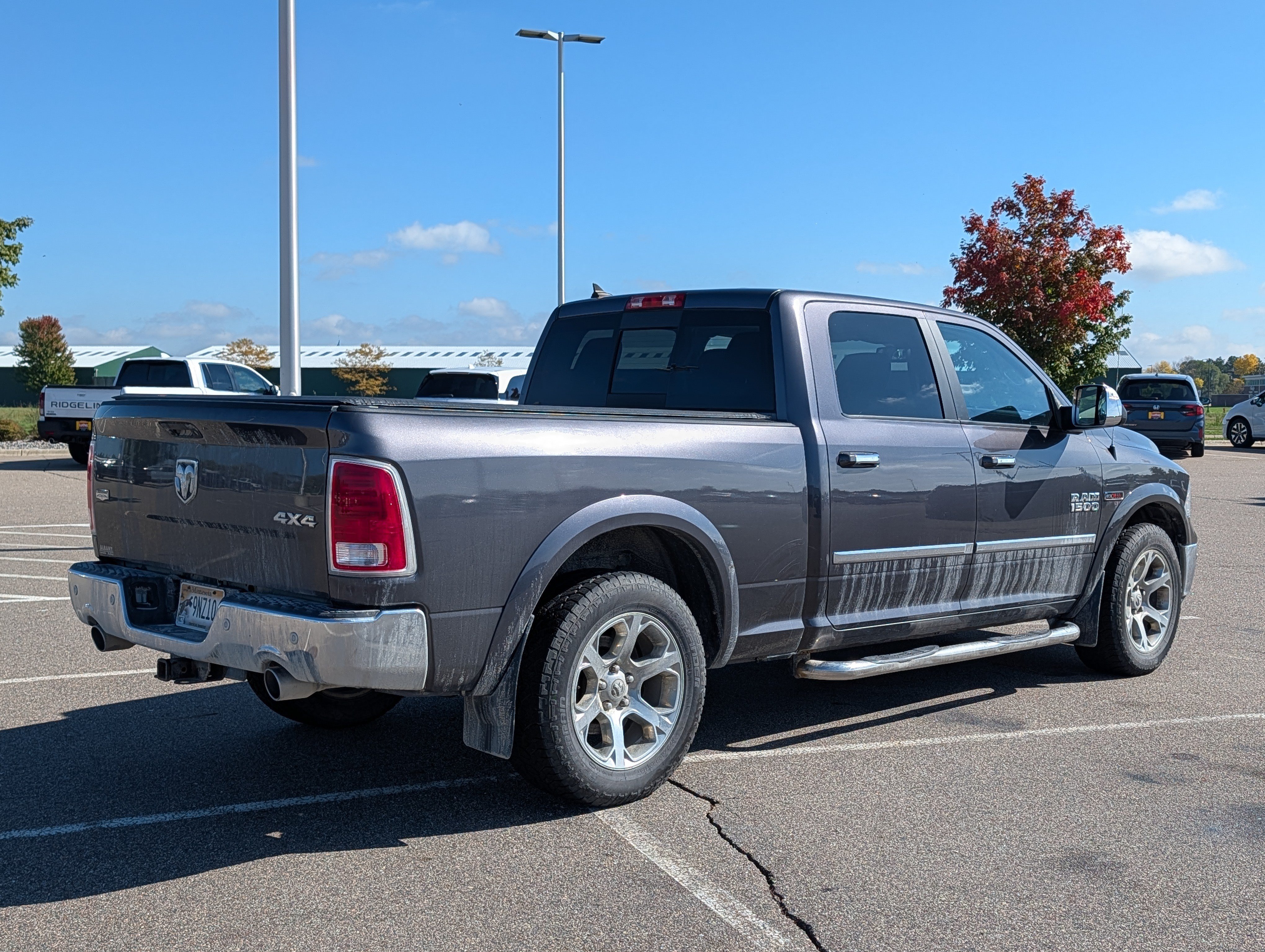 Used 2016 RAM 1500 Laramie w/ Convenience Group AWD/4WD image 4