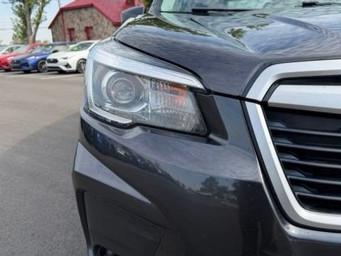 Used 2019 Subaru Forester Premium AWD/4WD image 7