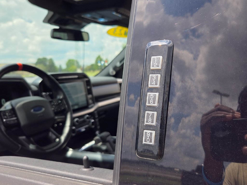 Used 2023 Ford F150 Raptor AWD/4WD image 6
