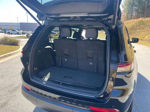 New 2025 Jeep Grand Cherokee L Altitude RWD image 21