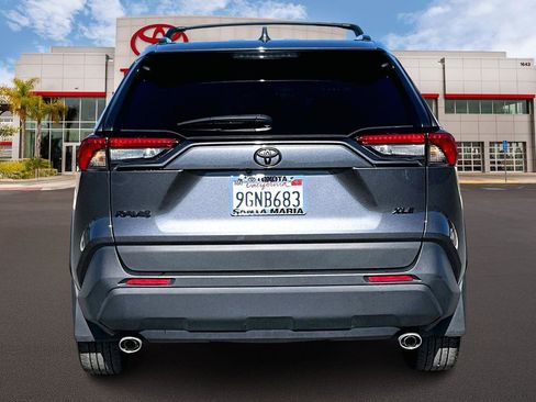 Certified 2023 Toyota RAV4 XLE Premium image 4