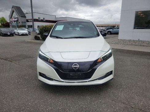 Certified 2025 Nissan Leaf SV Plus FWD image 2