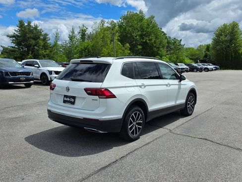 Used 2021 Volkswagen Tiguan SE AWD/4WD image 8