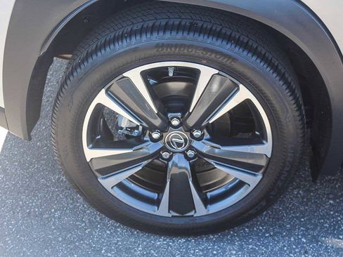 Used 2024 Lexus UX 250h FWD image 8
