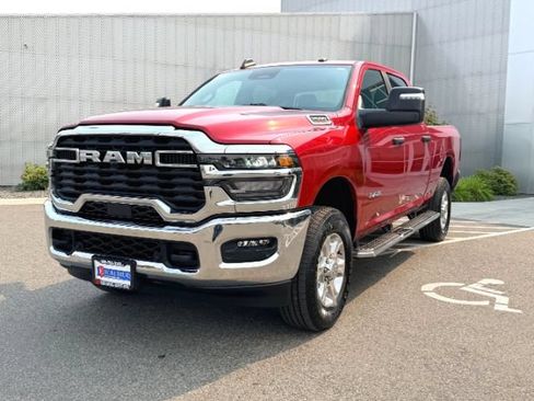 Used 2026 RAM 2500 Big Horn AWD/4WD image 2
