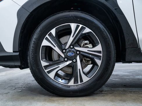 Used 2024 Subaru Crosstrek 2.0i Premium image 11