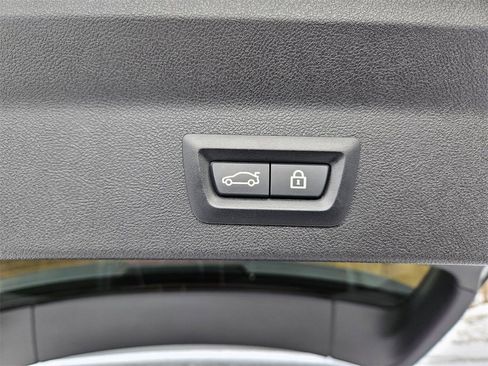 Used 2020 BMW X3 xDrive30i w/ Premium Package image 24