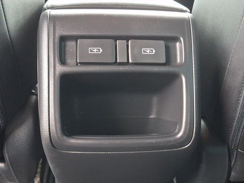 Used 2022 Honda Accord Sport image 11