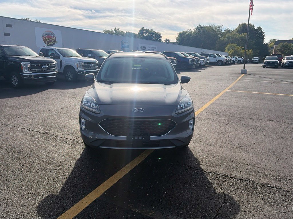 Used 2021 Ford Escape Titanium AWD/4WD image 2