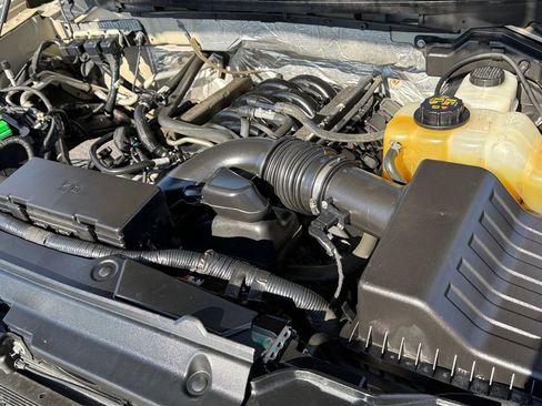 Used 2013 Ford F150 XLT w/ Luxury Equipment Group image 11