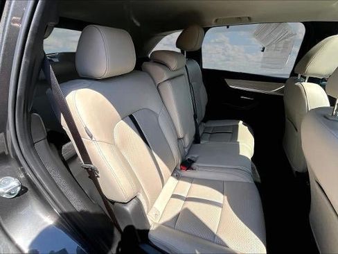 Used 2025 MAZDA CX-90 3.3 Turbo w/ Preferred Package AWD/4WD image 23