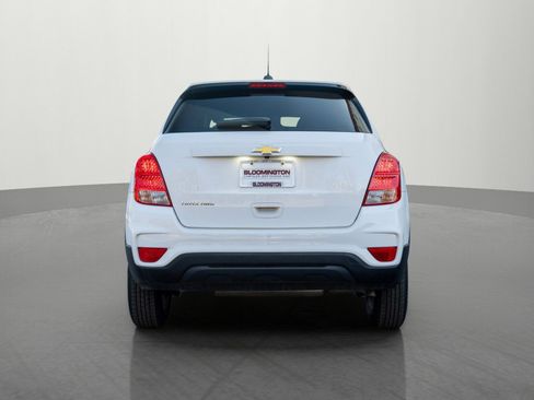 Used 2022 Chevrolet Trax LS w/ Tint and Cruise Package image 6