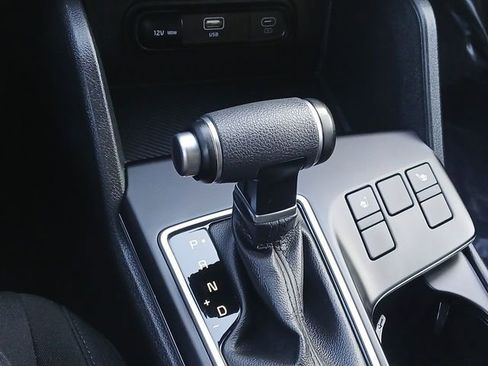 Certified 2025 Kia Sportage LX image 19