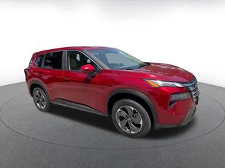 Used 2025 Nissan Rogue SV FWD video 2