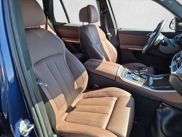 Certified 2022 BMW X5 xDrive45e w/ Luxury Seating Package AWD/4WD image 13