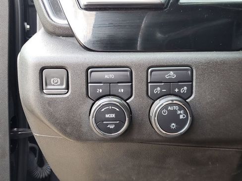 Used 2023 Chevrolet Silverado 1500 LT AWD/4WD image 19