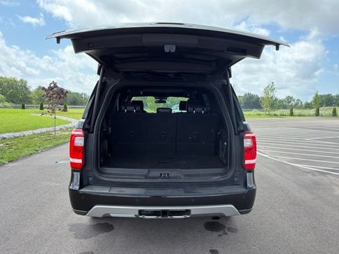 Used 2020 Ford Expedition XLT w/ Equipment Group 202A AWD/4WD image 10