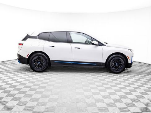 Used 2024 BMW iX xDrive50 w/ Convenience Package AWD/4WD image 7