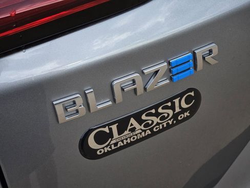 New 2025 Chevrolet Blazer EV LT FWD image 25