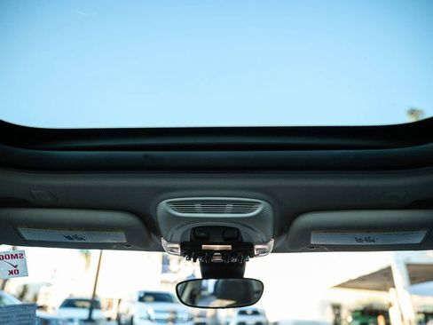 Used 2019 MINI Cooper S image 24