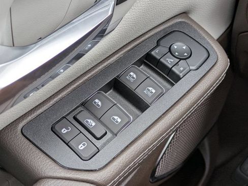 New 2026 RAM 1500 Laramie AWD/4WD image 22