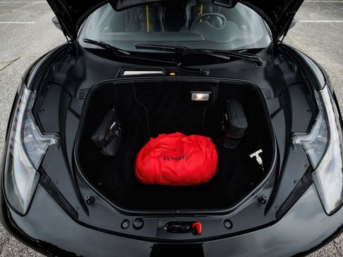Used 2012 Ferrari 458 Italia Coupe RWD image 59