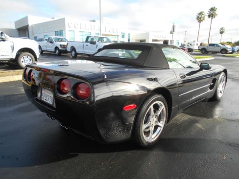 Used 2004 Chevrolet Corvette Convertible w/ Preferred Equipment Group image 7