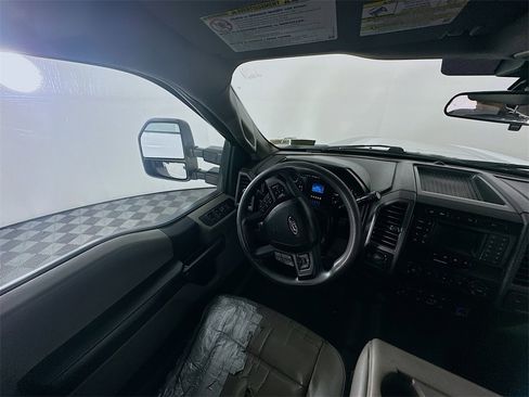 Used 2021 Ford F250 XL w/ Power Equipment Group image 9