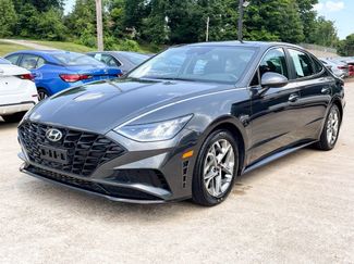 Used 2022 Hyundai Sonata SEL w/ Convenience Package image 1