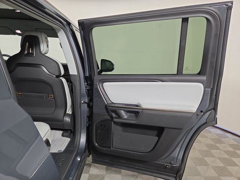 Used 2024 Rivian R1S Adventure AWD/4WD image 19