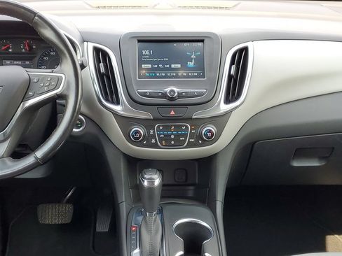 Used 2018 Chevrolet Equinox LT AWD/4WD image 25