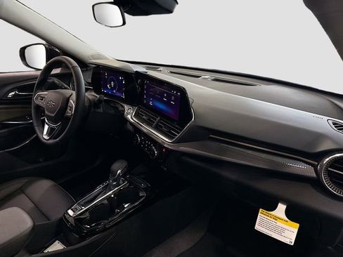 New 2026 Chevrolet Trax ACTIV w/ Sunroof Package image 29