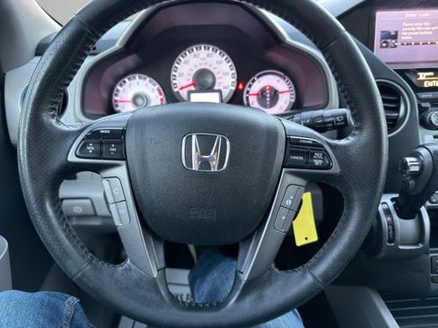 Used 2014 Honda Pilot Touring image 14