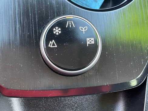 Certified 2023 Nissan Rogue SV w/ SV Premium B Package image 27