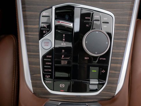 New 2026 BMW X5 xDrive50e w/ M Sport Package image 21