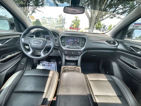Used 2023 GMC Acadia AT4 w/ Technology Package AWD/4WD image 20